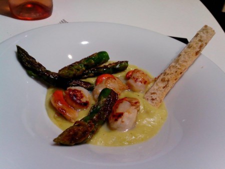 Saint jacques à la crême asperges